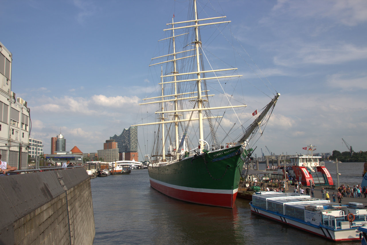 Hamburg Ansichten _15-07-22-0027.jpg