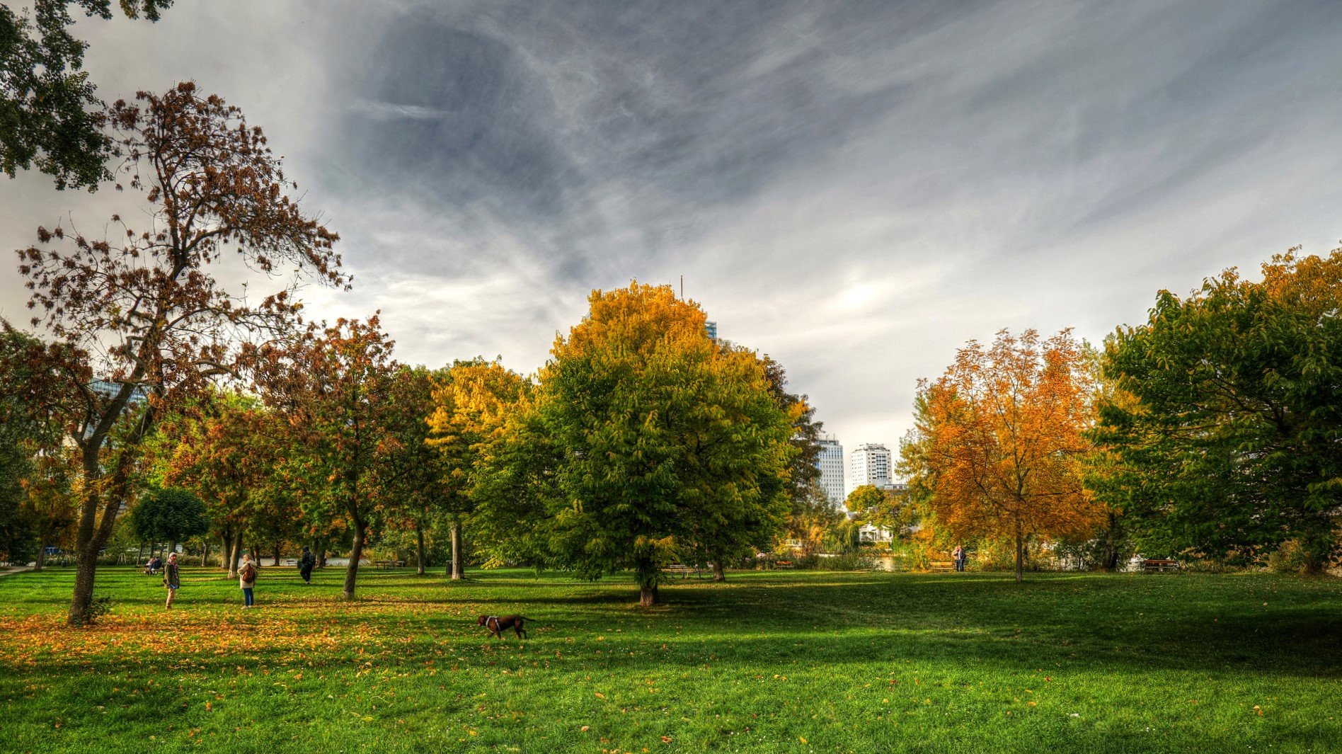 Herbstlicher Park