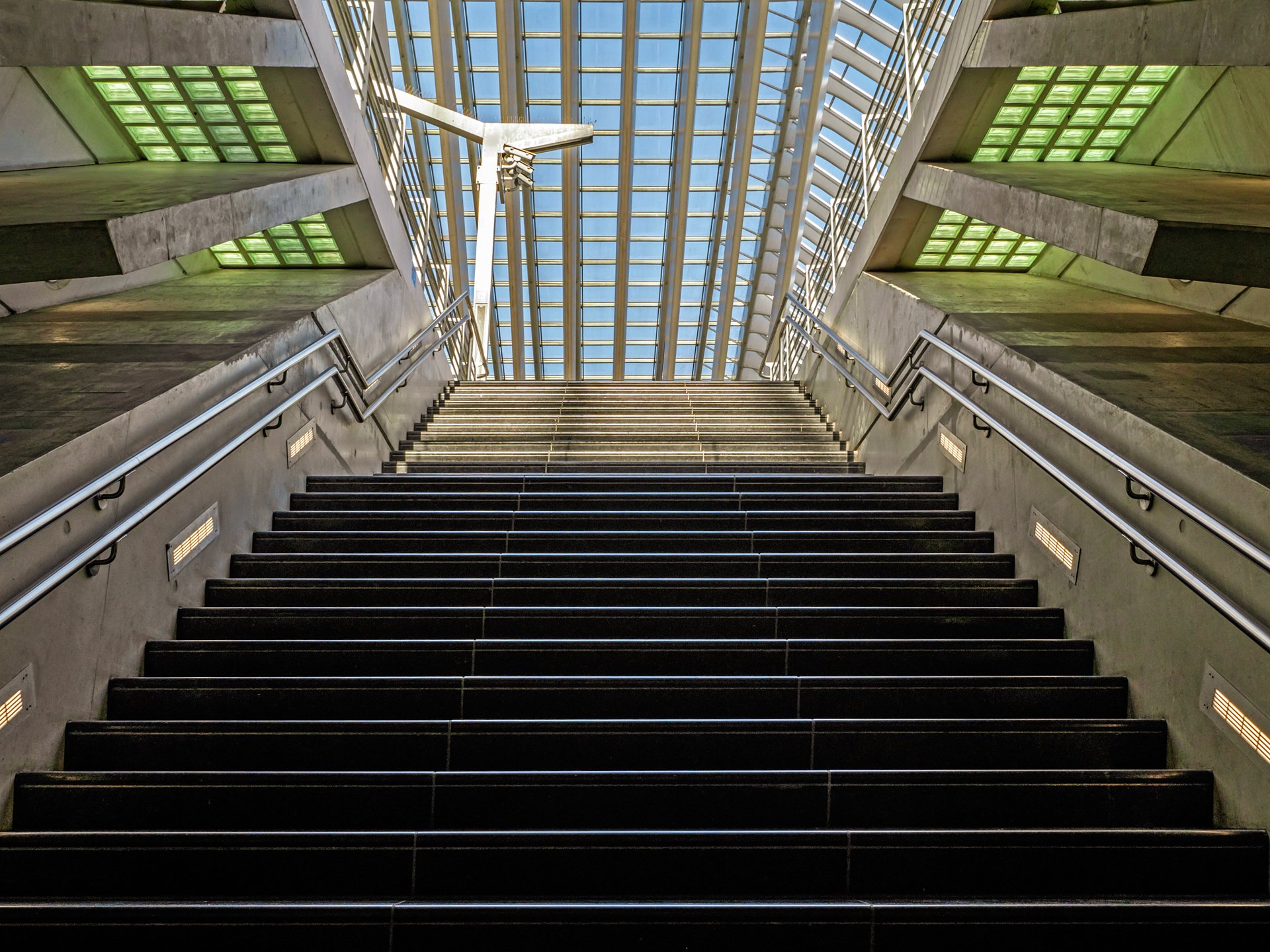 Hinauf aus dem Untergrund