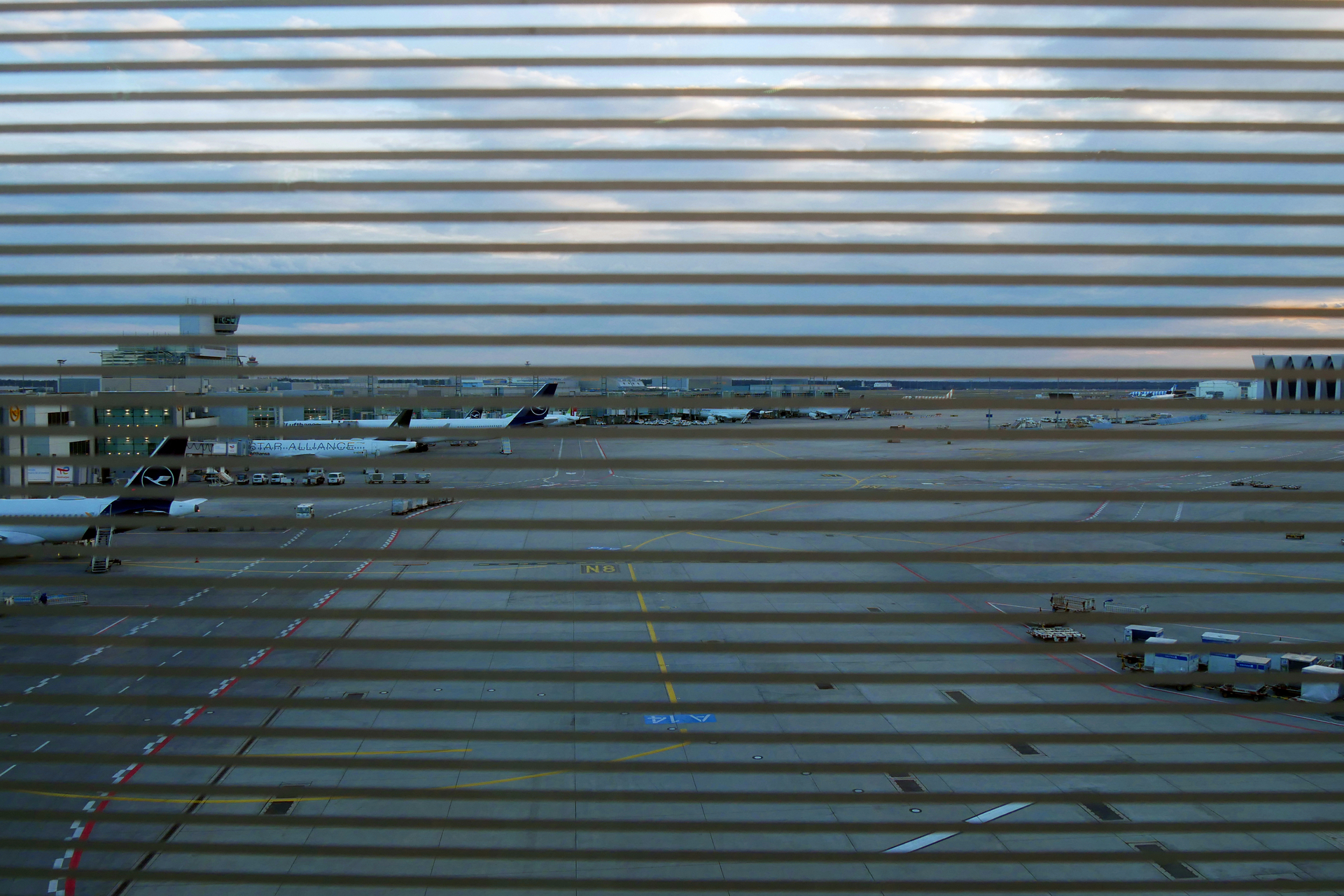 Hinter Gittern