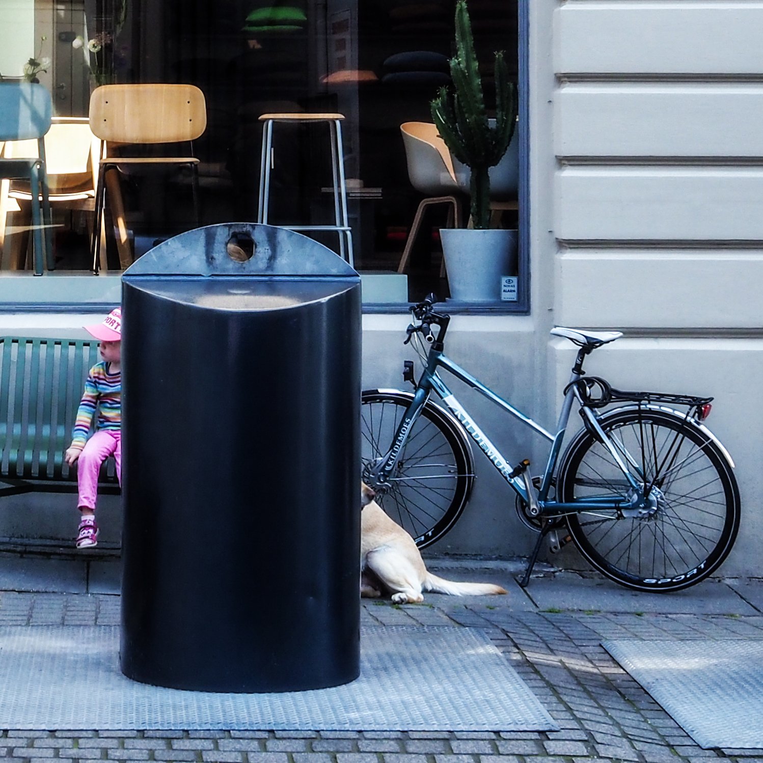 hk_260819_ganz_wenig_mama_ein_bisschen_kind_ein_bisschen_hund_und_viel_fahrrad.jpg