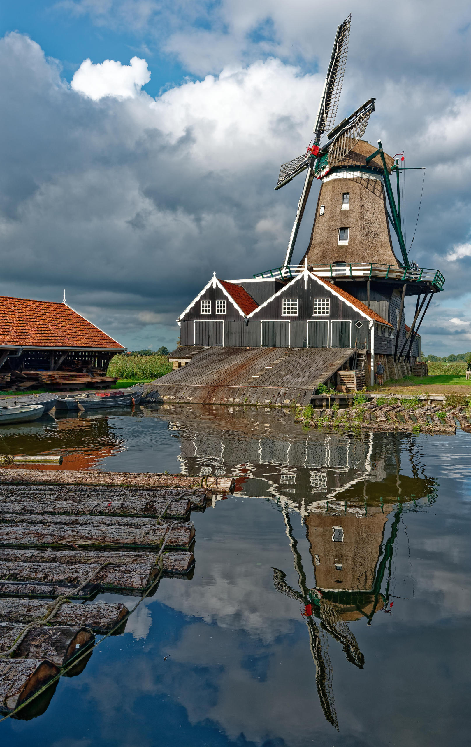Houtzaagmolen 'De Rat' in Ijlst NL