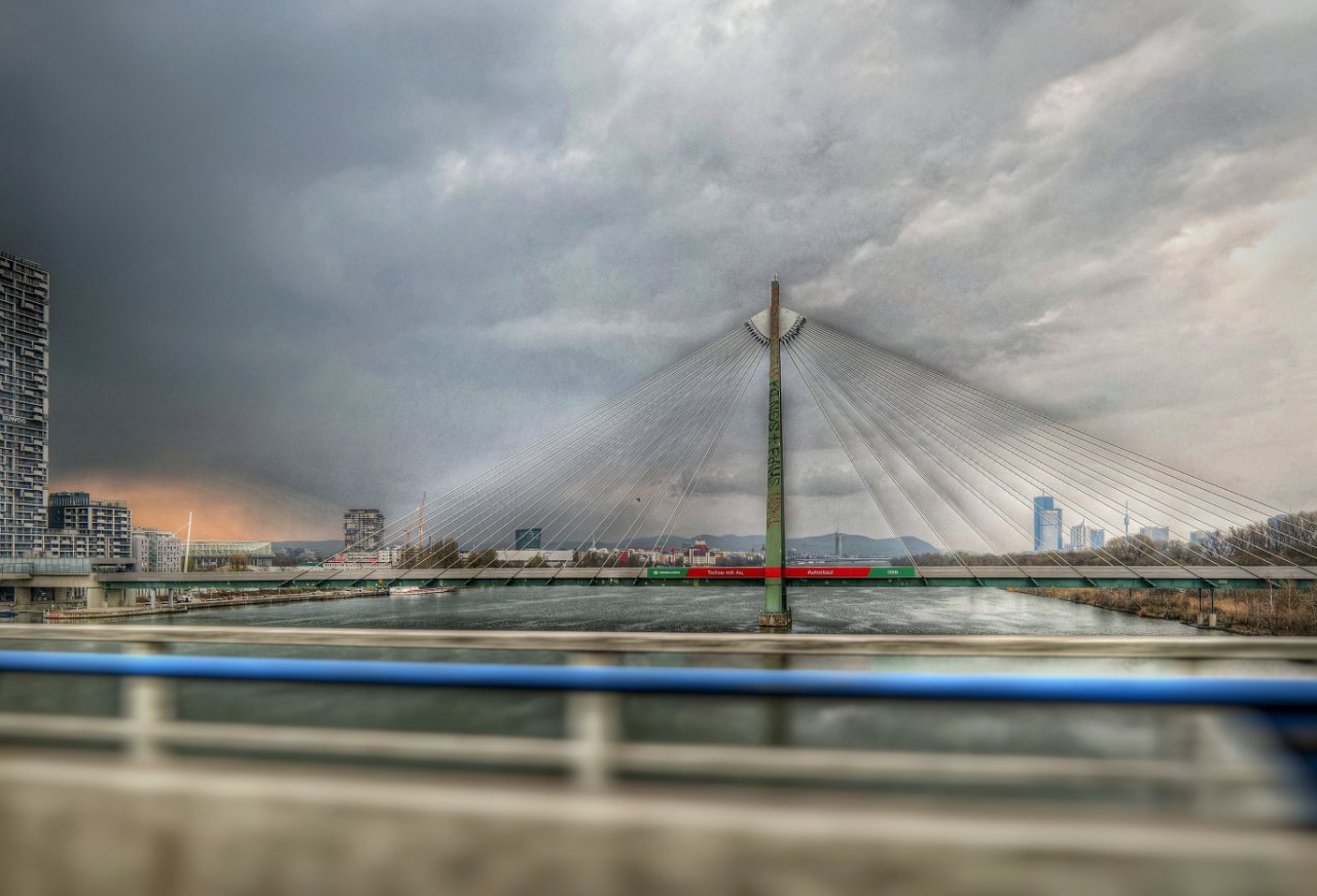 Im Vorbeifahren  (1)