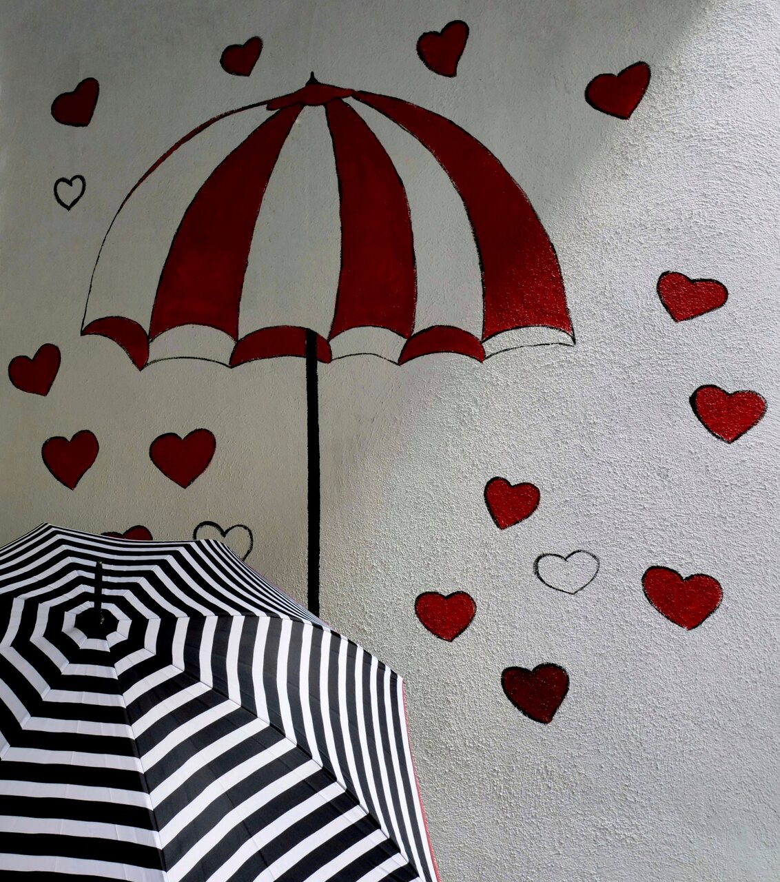 It's raining hearts