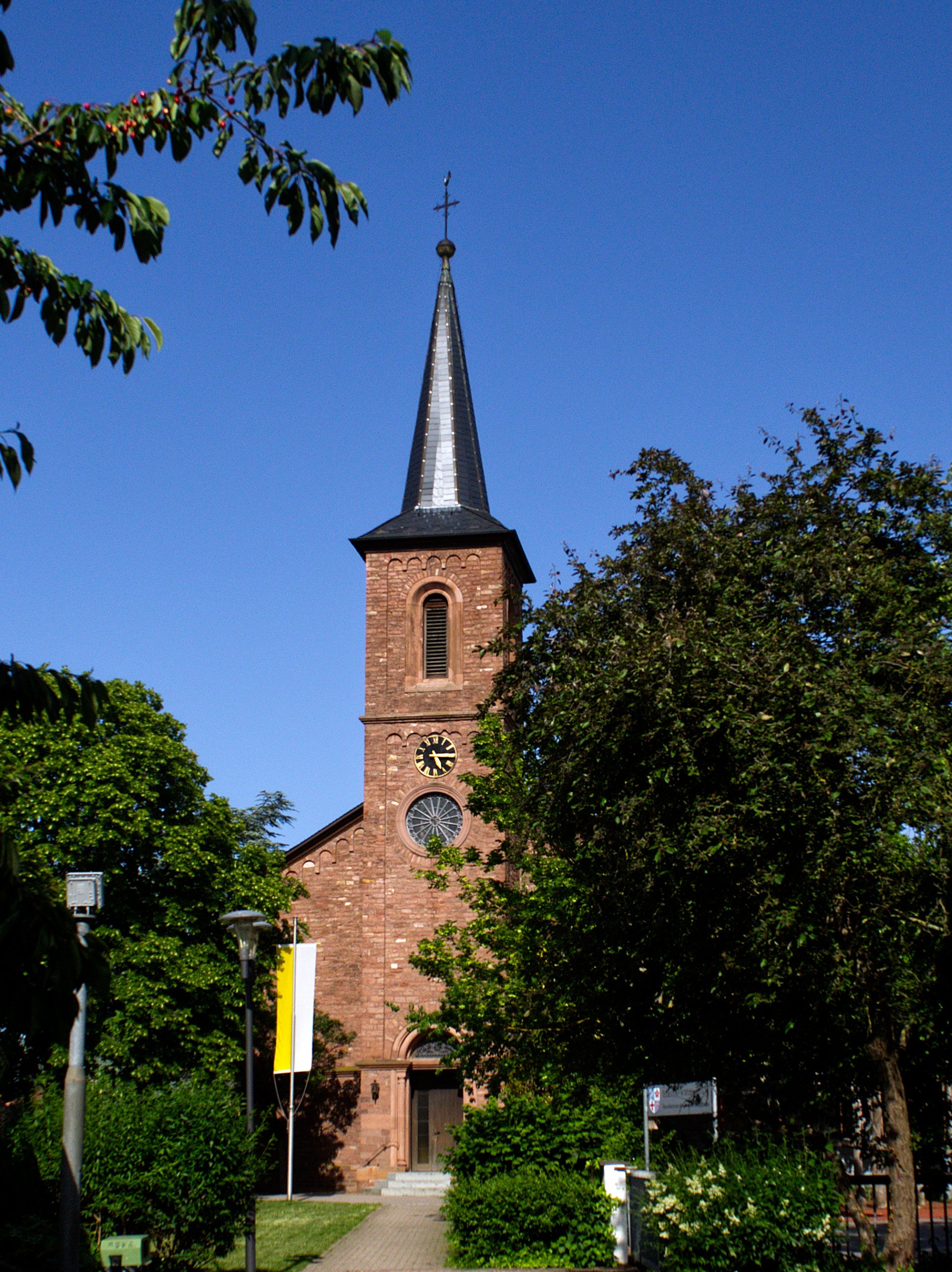 Katholische Dorfkirche Christophorus Wattenheim