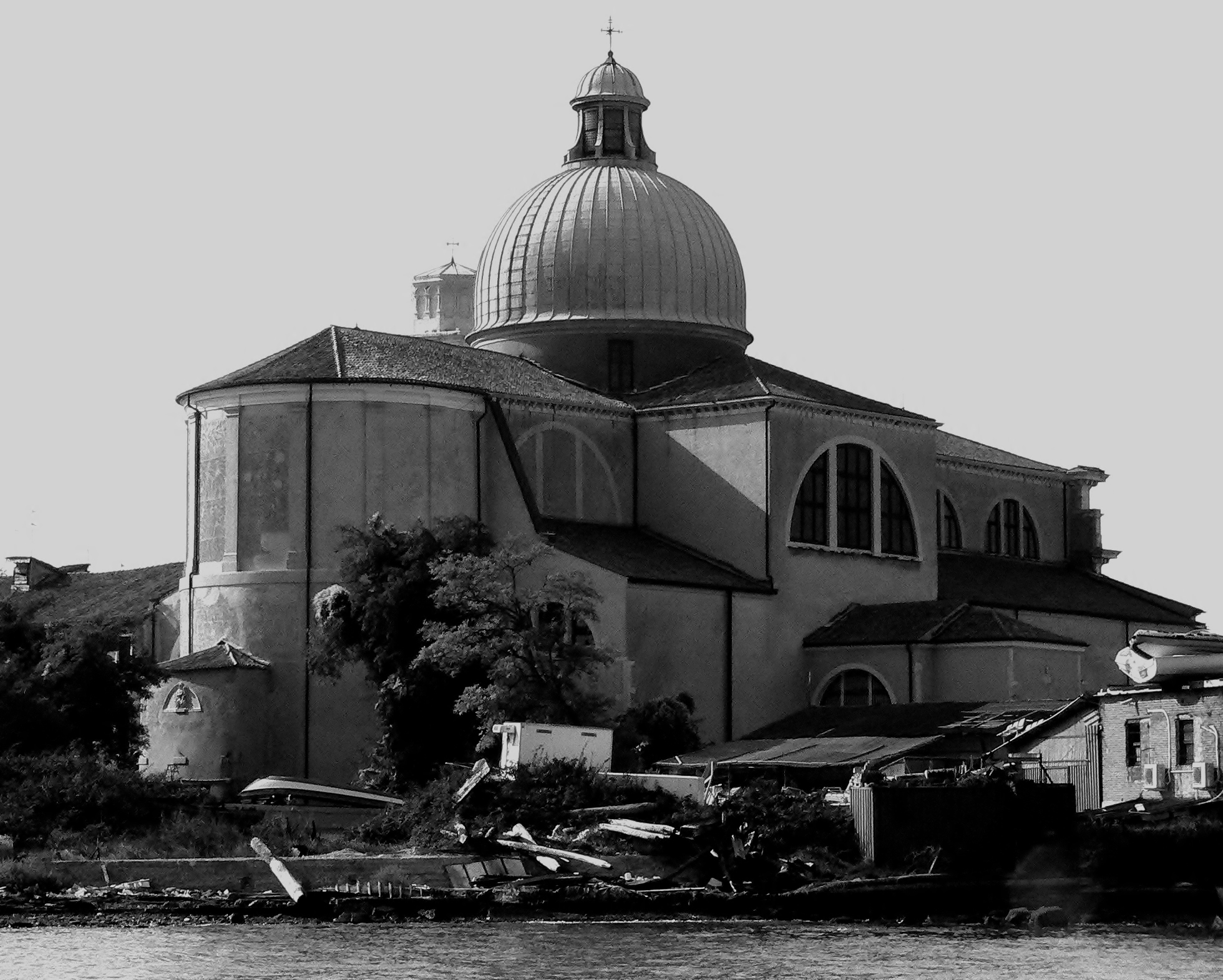Kirche von hinten