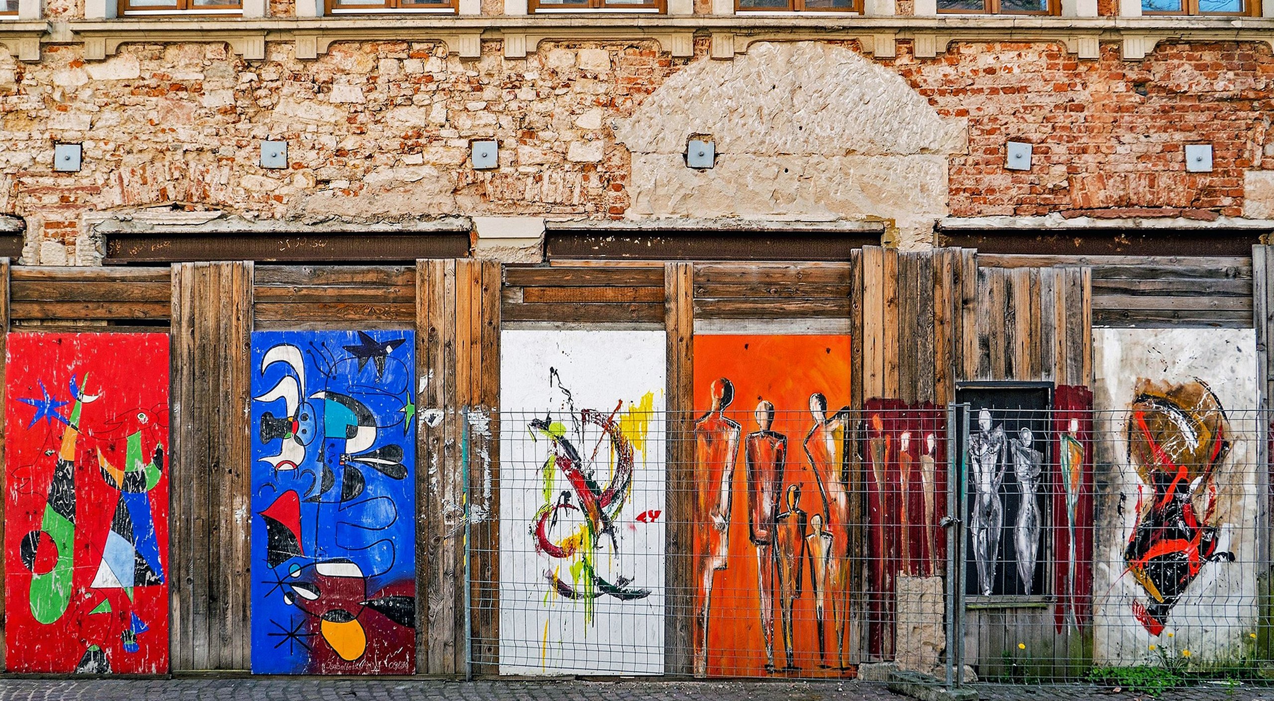 Kunst hinterm Bauzaun