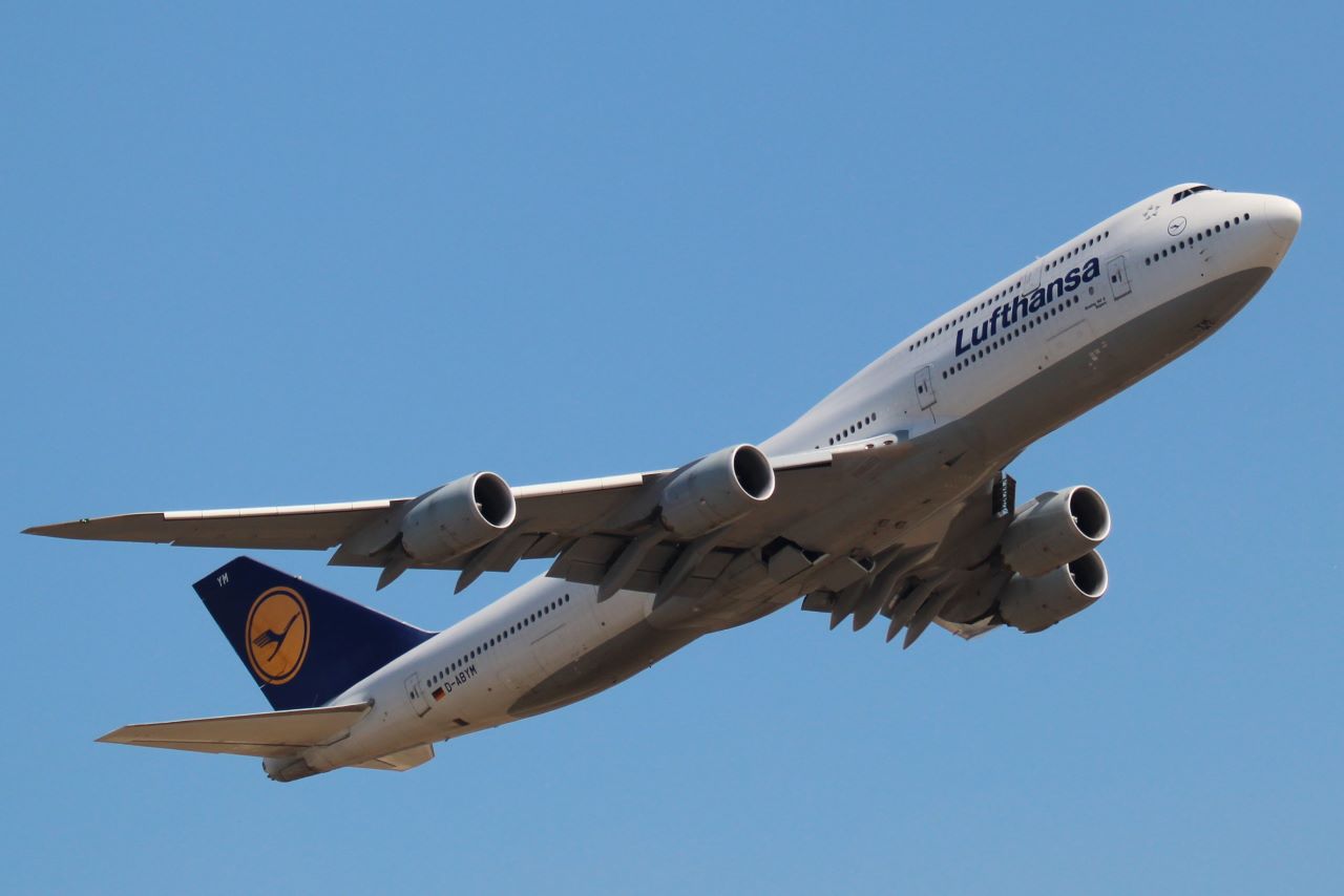 Lufthansa Boeing 747-830