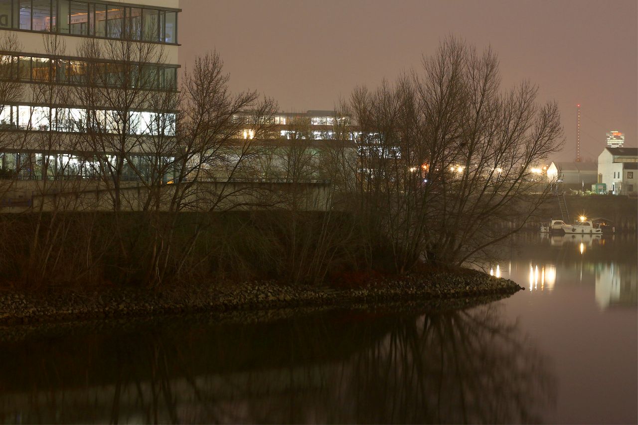 Medienhafen bei Nacht
