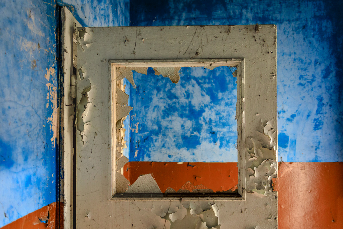 "Ohne Glas" im Flughafen Rangsdorf(Berlin) LostPlace