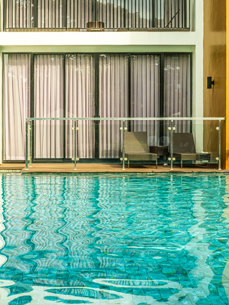 Pool Access Room
