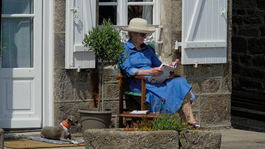 Relaxing in Barfleur !