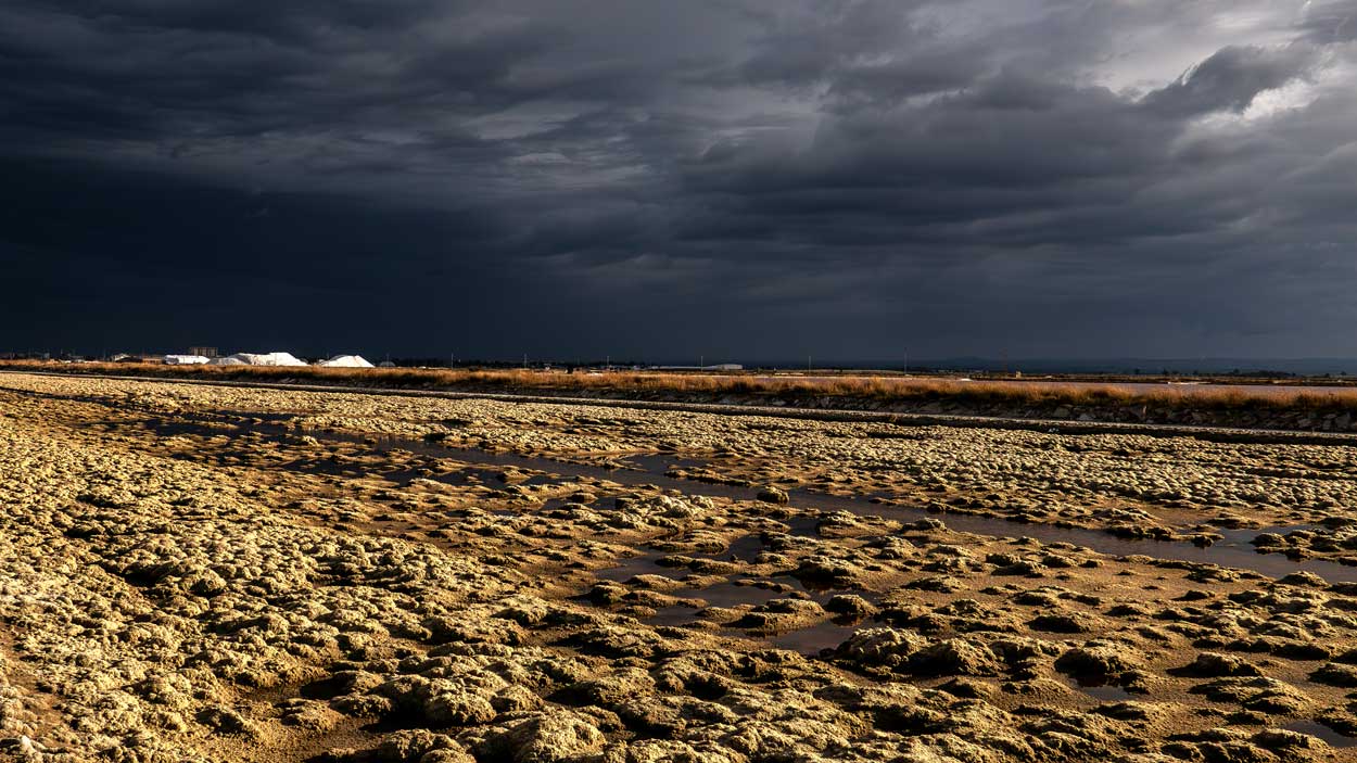 Salinenlandschaft  in  Apulien