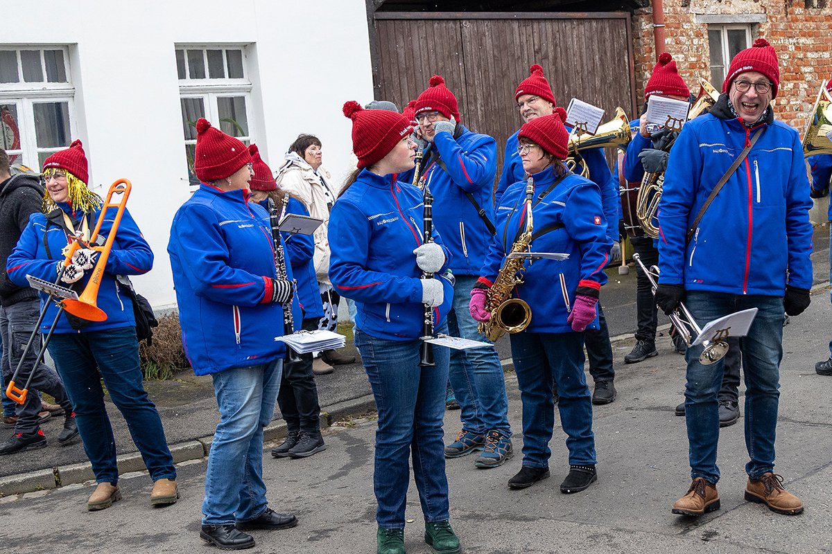 Schau ihm ins Gesicht ...........