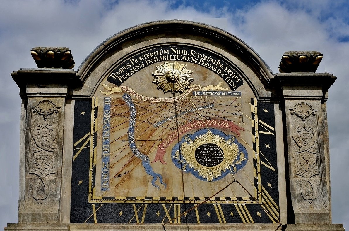 Sonnenuhr