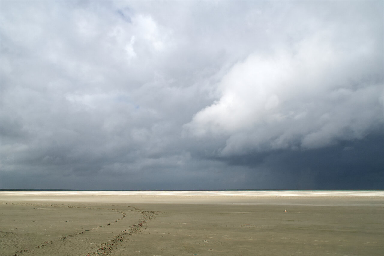 Spuren am Strand