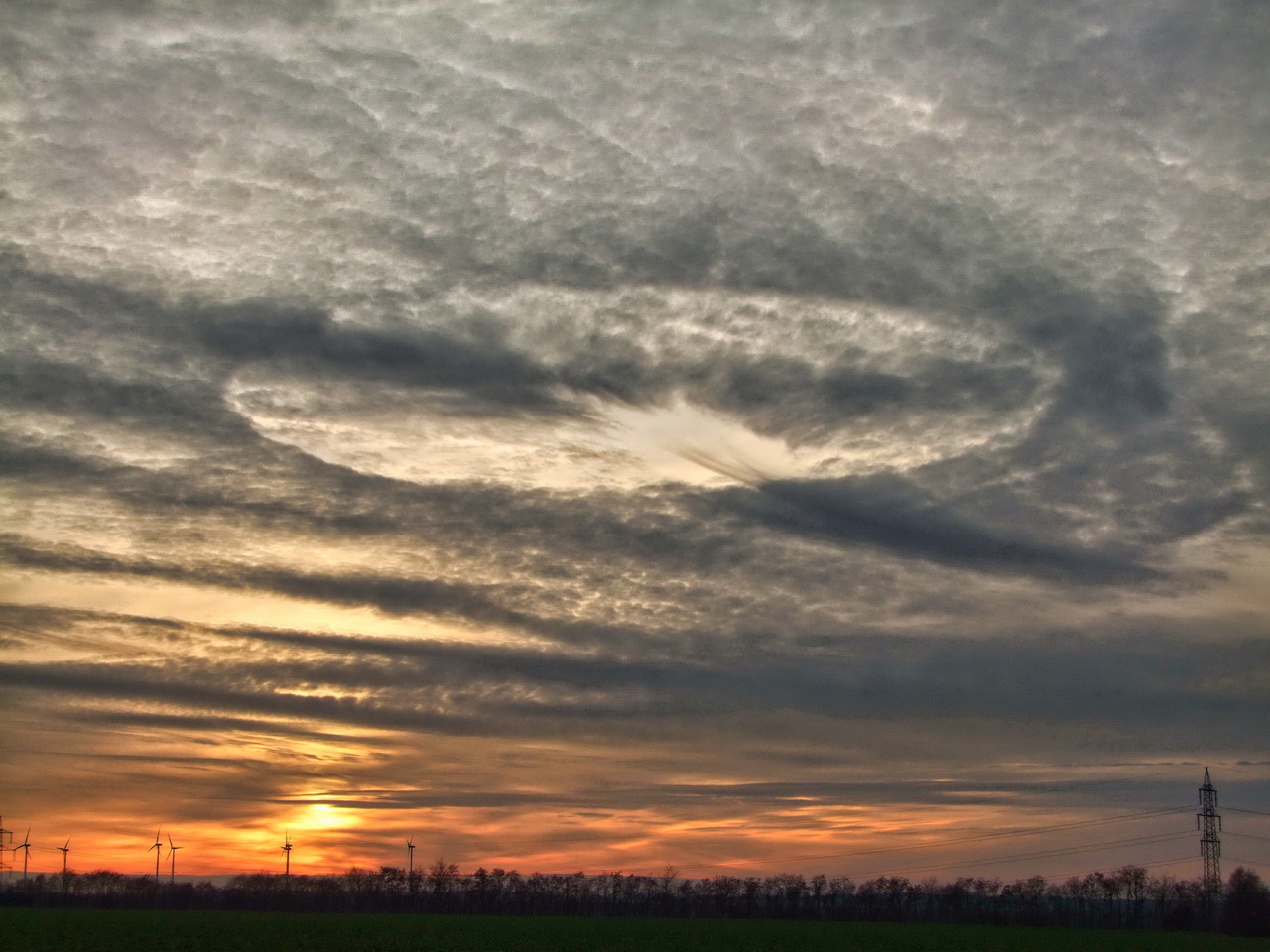 UFO am Abendhimmel