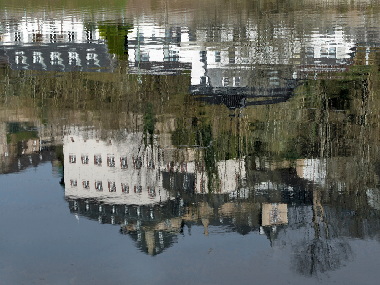 Wasserspiegelung