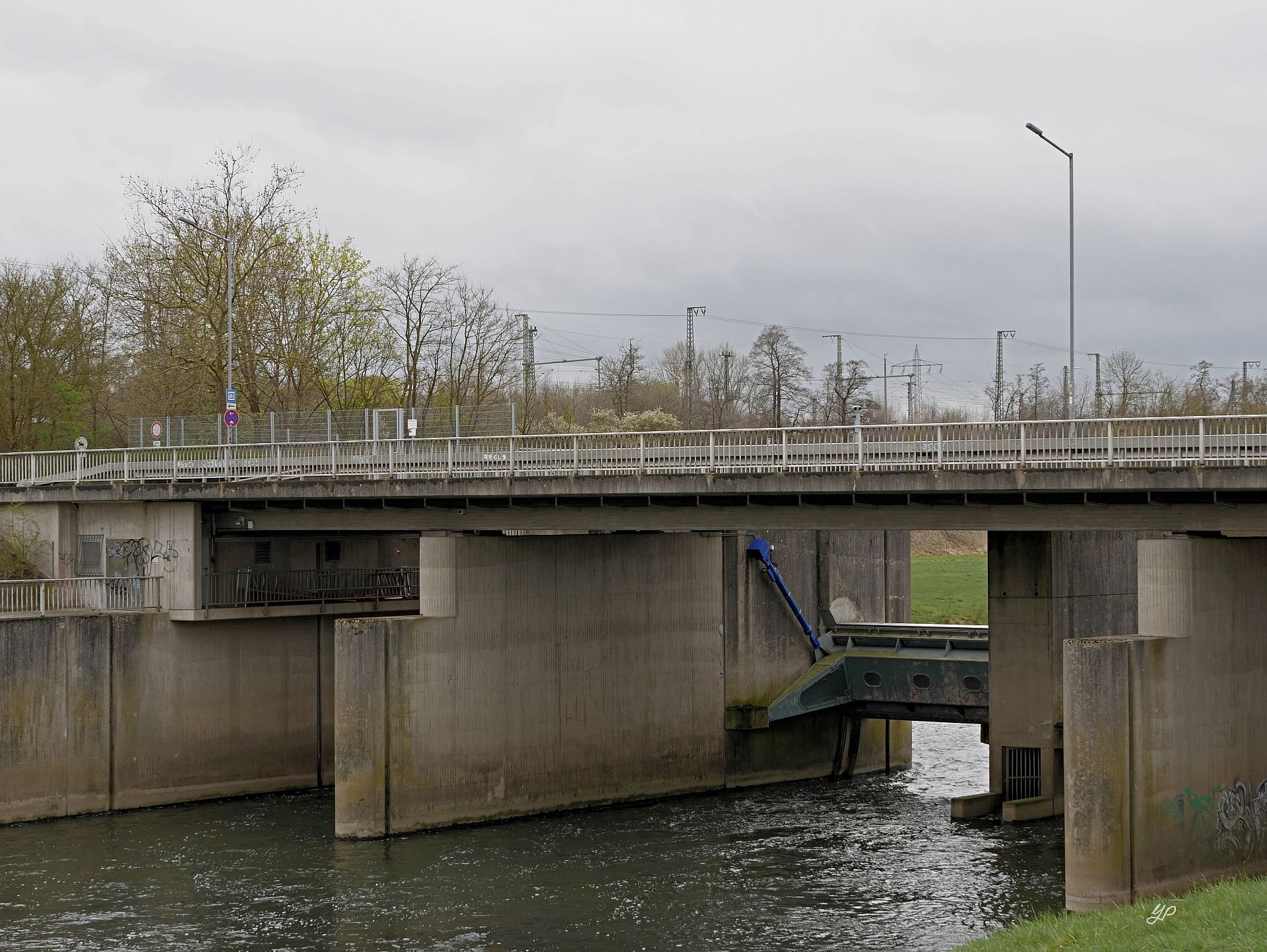 Werrebrücke mit Stauwehr I