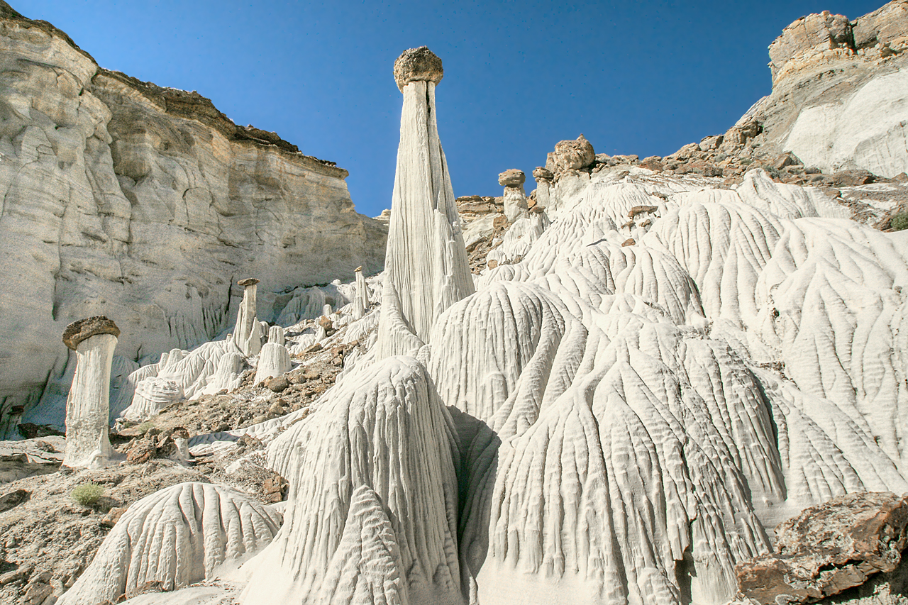 White Ghost Hoodoo