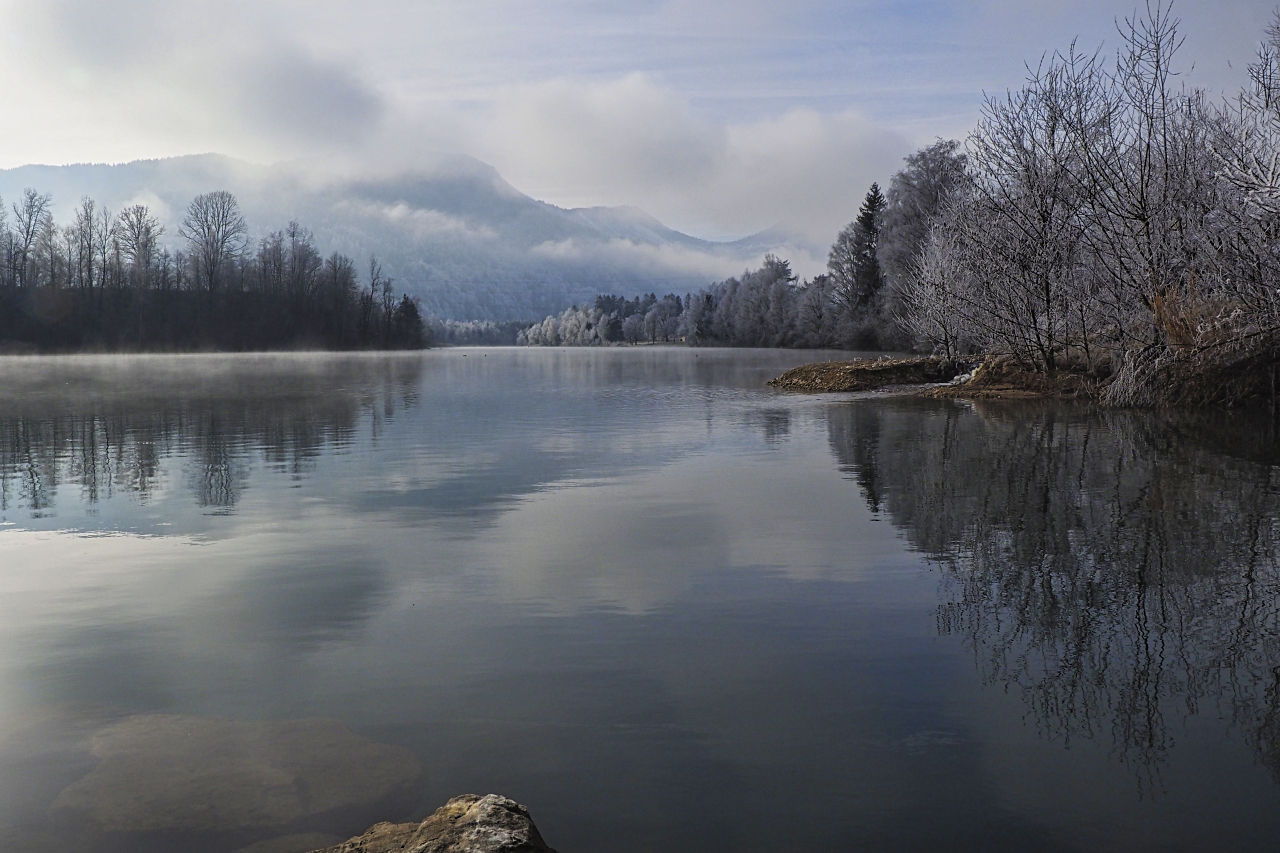 Winterlandschaft am Fluß