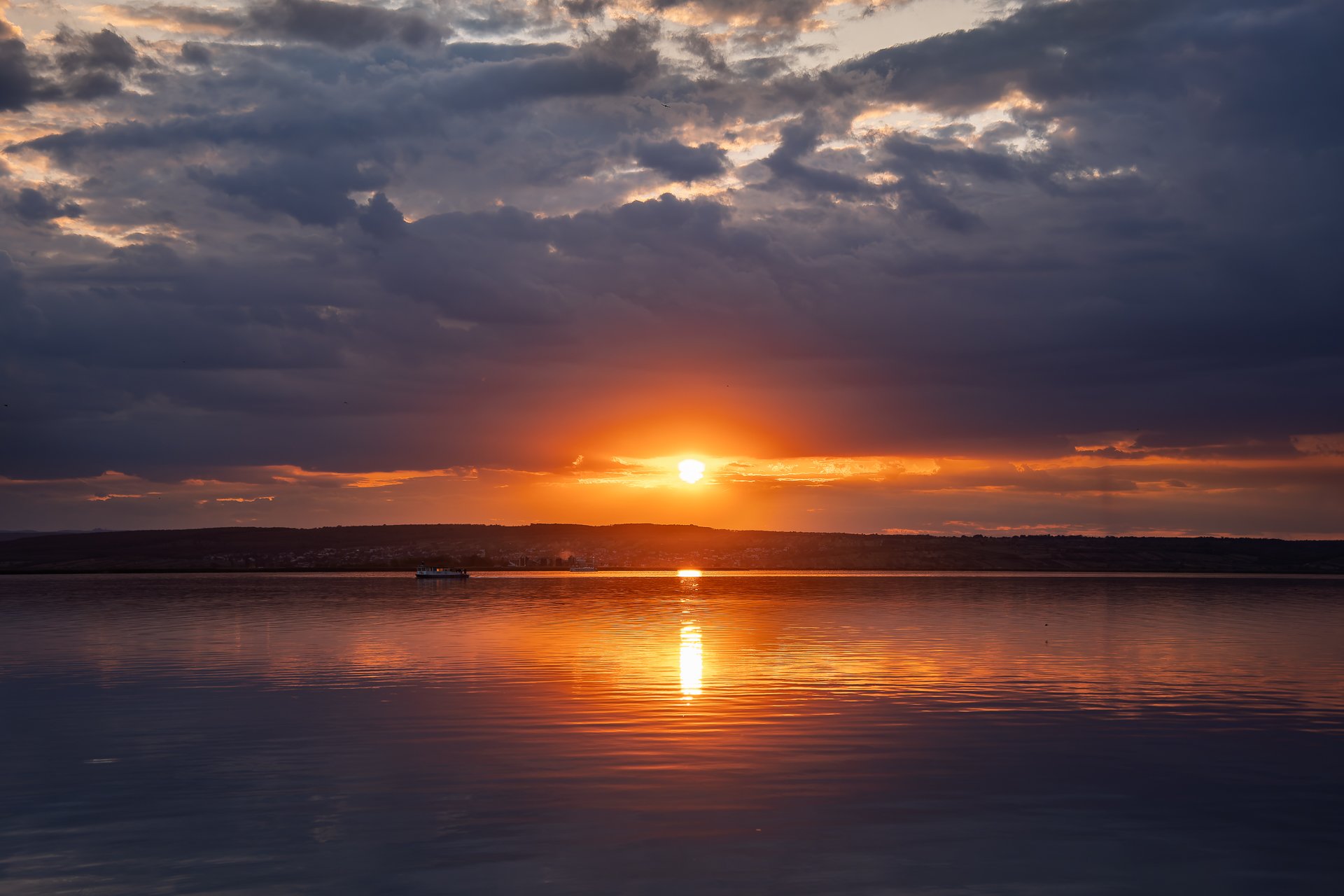 Wolken am See