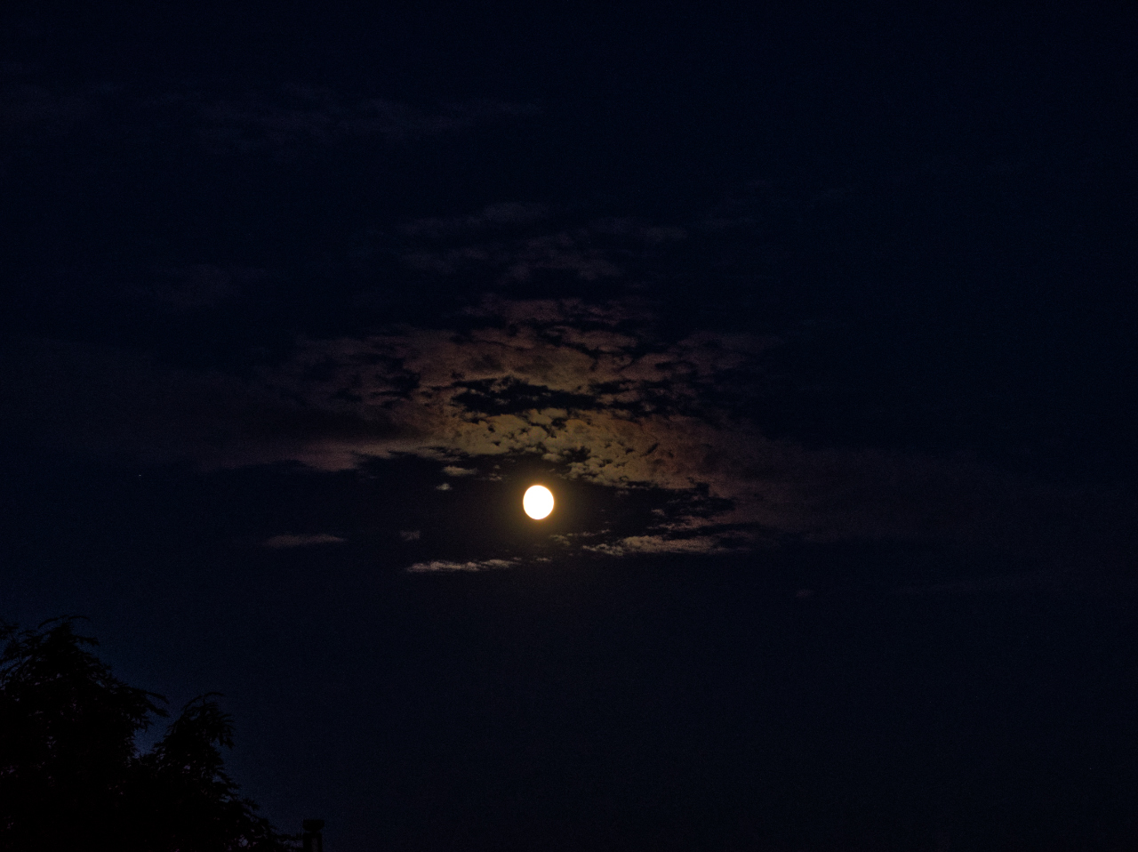 Wolken bei Nacht