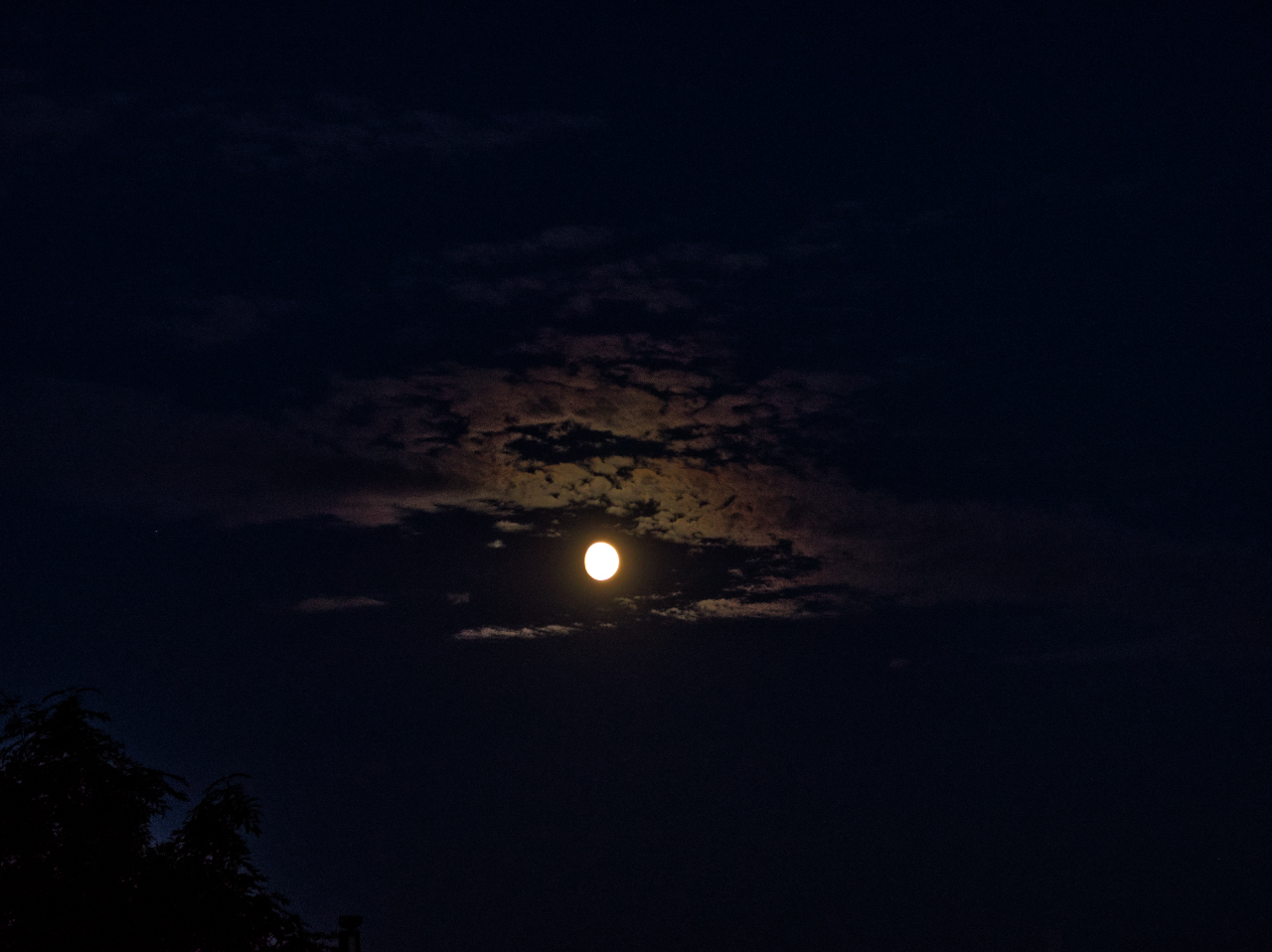 Wolken bei Nacht