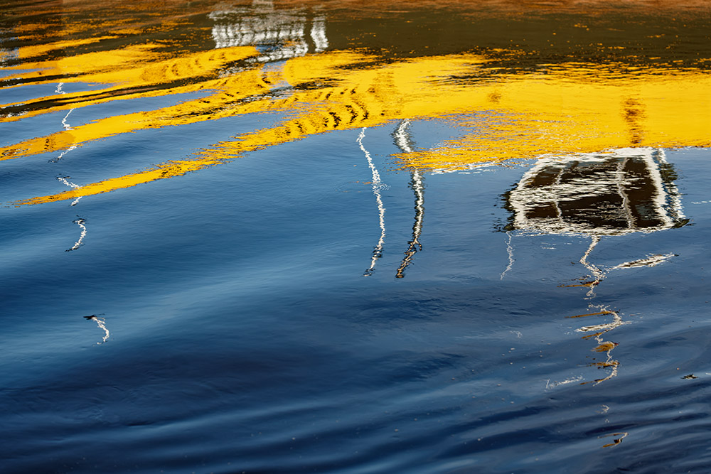 Yellow reflection