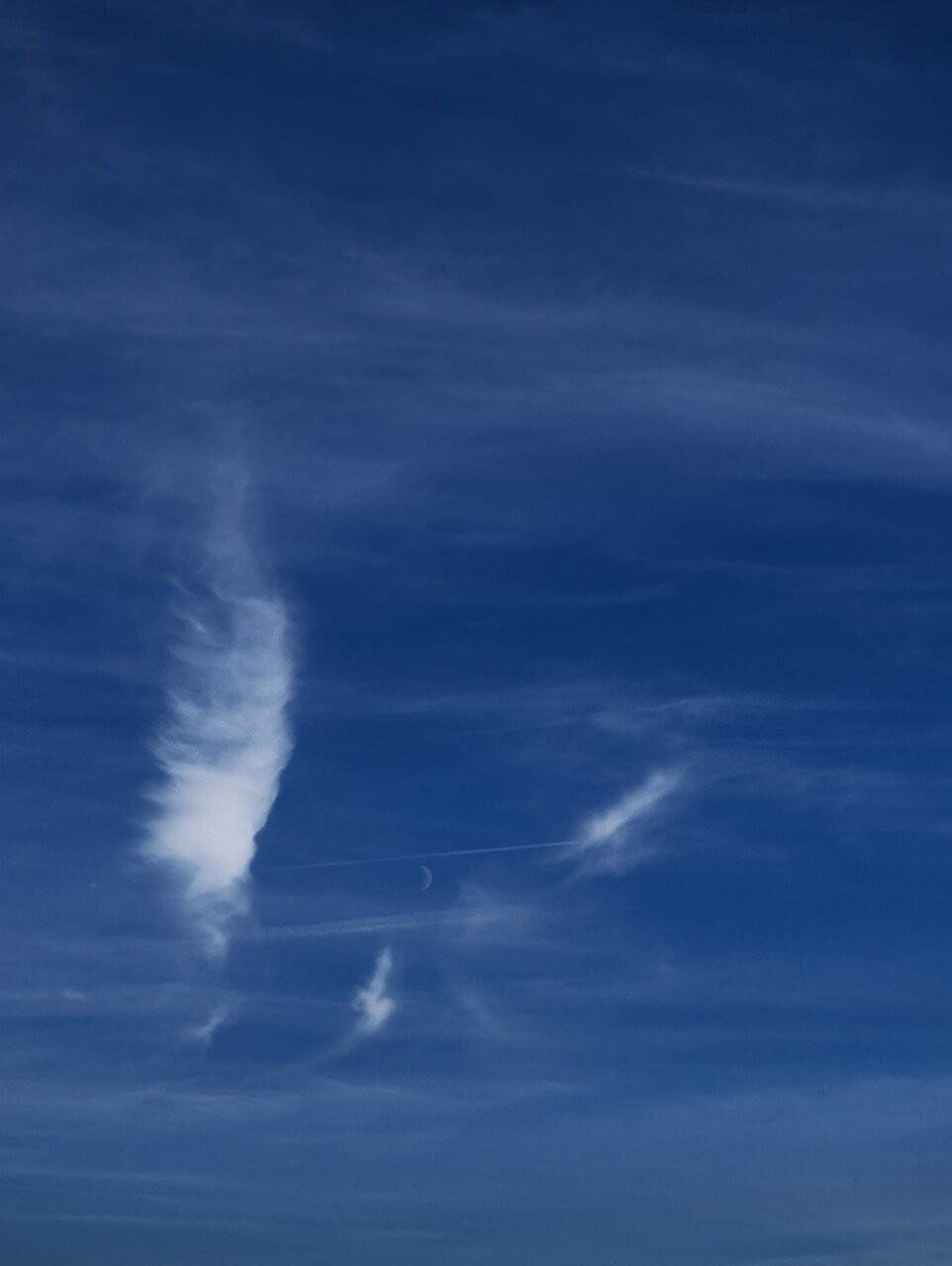 zwischen den Wolken